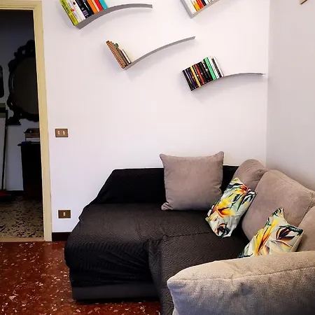 Di Sara Roma