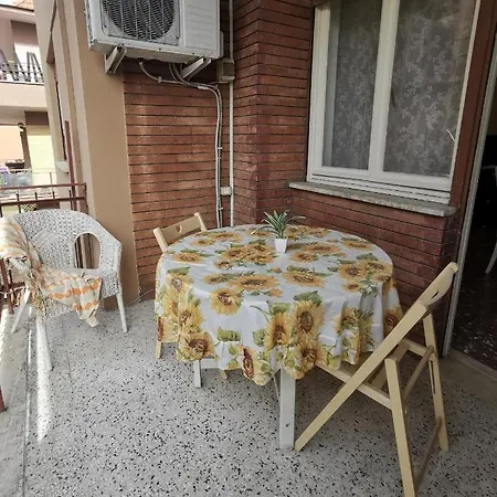 Di Sara Roma