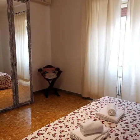 Di Sara *